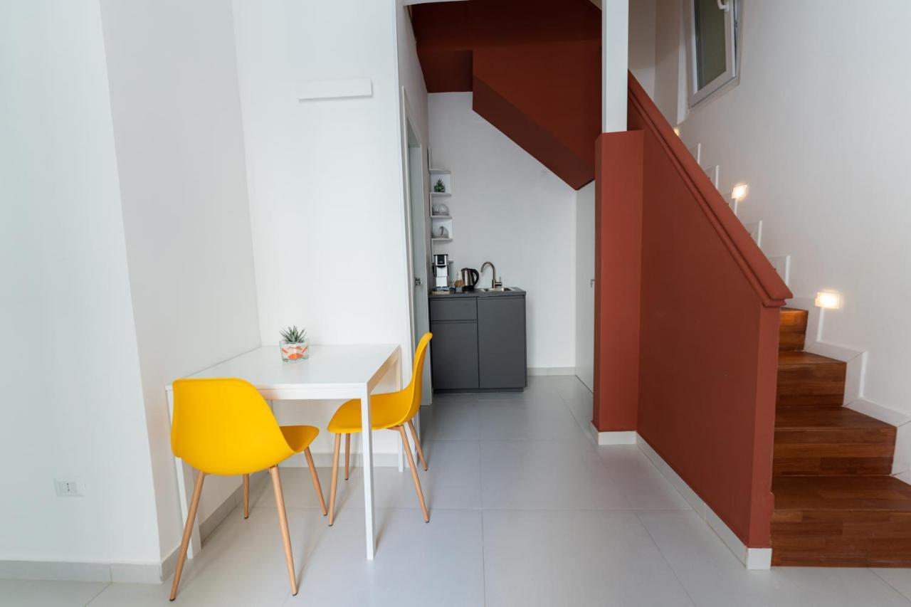 Wal49 Suite Bari Bagian luar foto